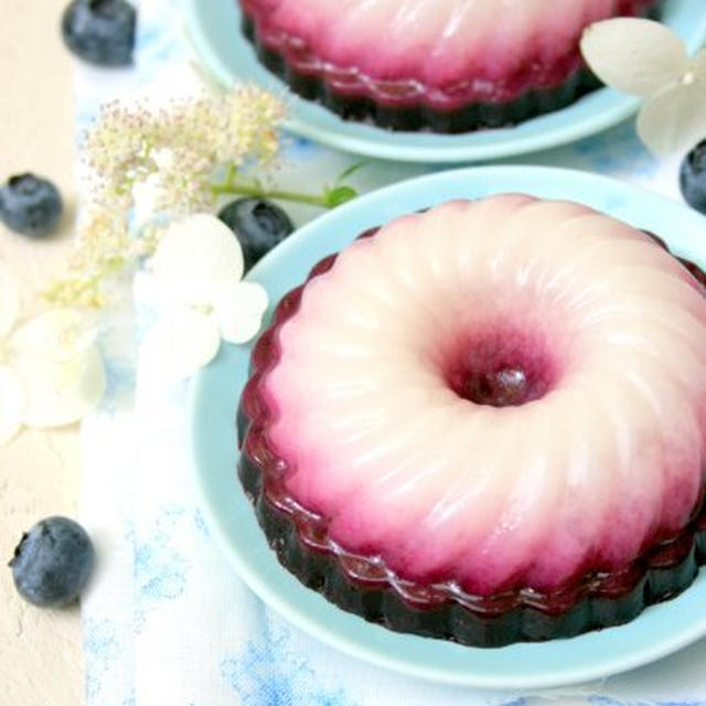 Blueberry Calpis Jellyブルーベリーとカルピスの二層ゼリー
