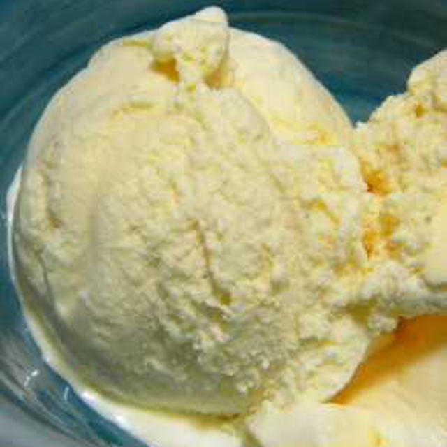 基本のバニラアイスクリーム