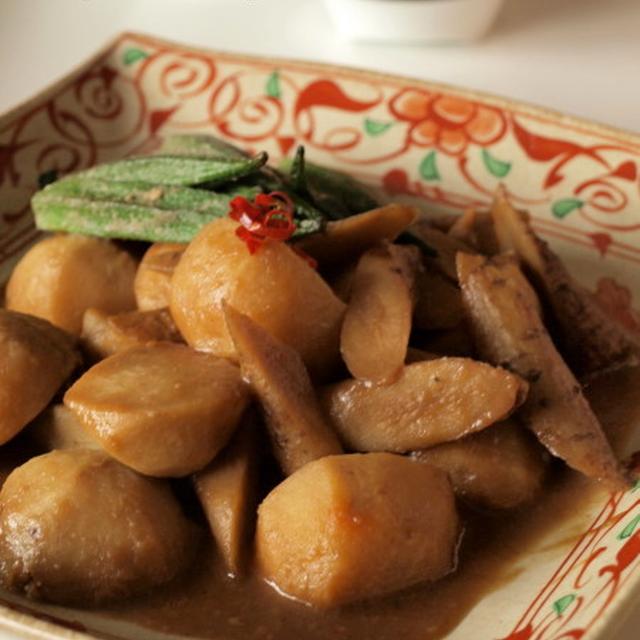 里芋とごぼうの五香粉風味の煮込まない味噌煮。