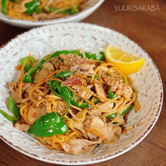 ランチに♪ピーマンと豚肉たっぷり！ 食べ応えしっかり、ながら糖質オフ麺で、罪悪感なしのランチ