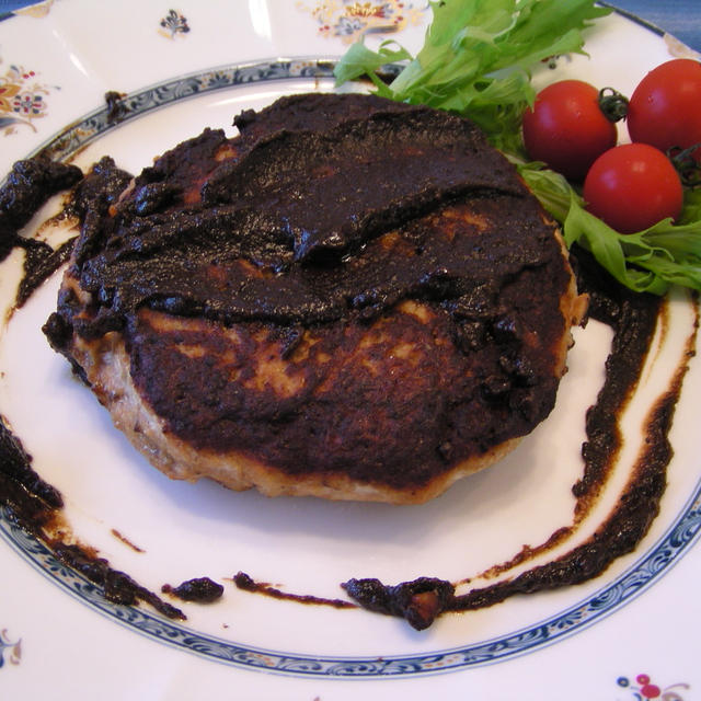 鮭の味噌ハンバーグ・・・甘味噌だれ