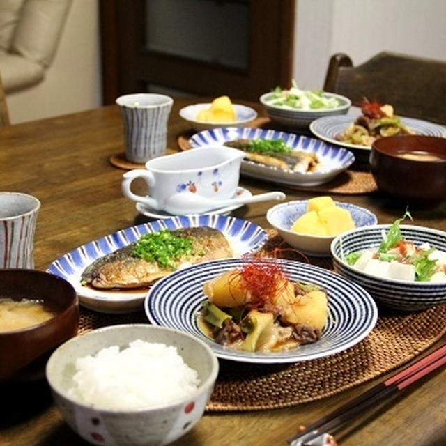 焼きあじの香味しょうゆ と 韓国風肉じゃが。