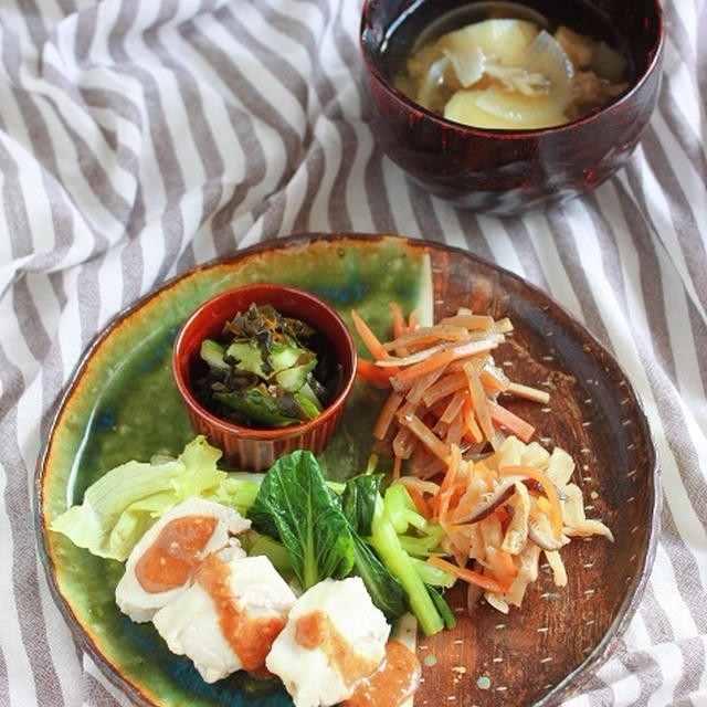 ほっぺるさんの野菜であっさりとしたワンプレートランチと本「自宅で治せる めまいリハビリ」のこと♪