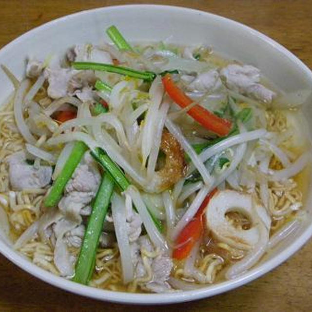 お昼ごはん～チキンスタミナラーメン