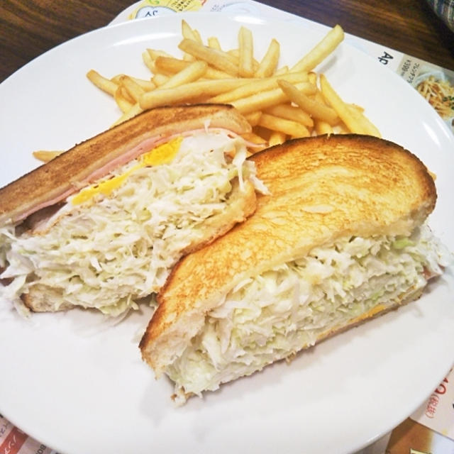 モーニング☆キャベツどっさりサンド＆フレンチトースト〜ジョナサン