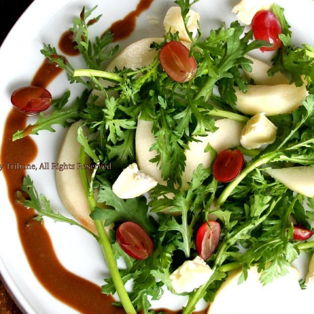 Shungiku Pear Salad春菊と洋梨のサラダ
