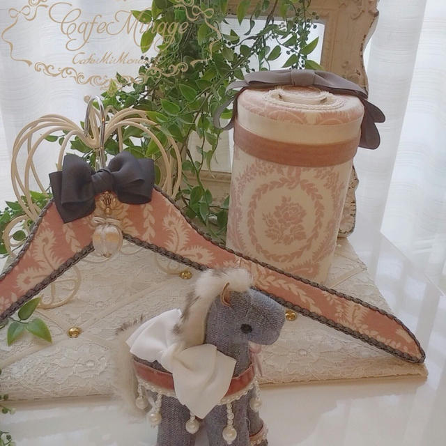 ”夢の中でお生地とデコレーションの組み合わせを考えていました♡”