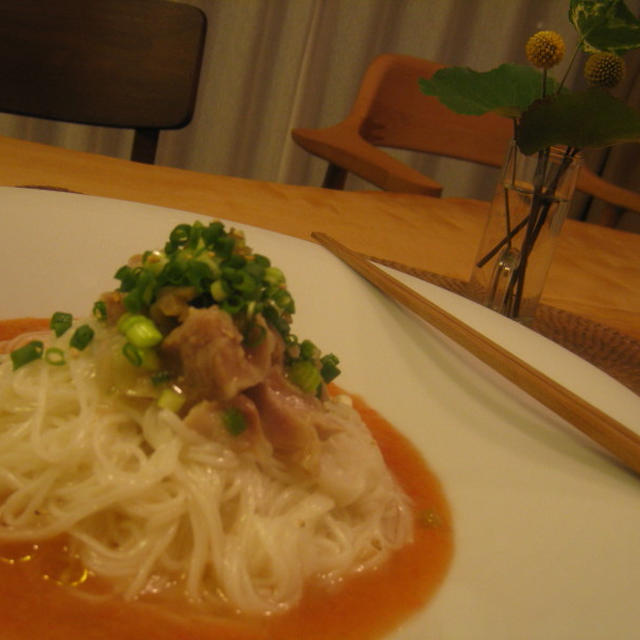 あっさり中華風　トマトと鶏の塩ねぎだれ素麺