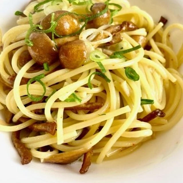 Spaghetti ai funghi e porri なめこと九条ネギのスパゲティ