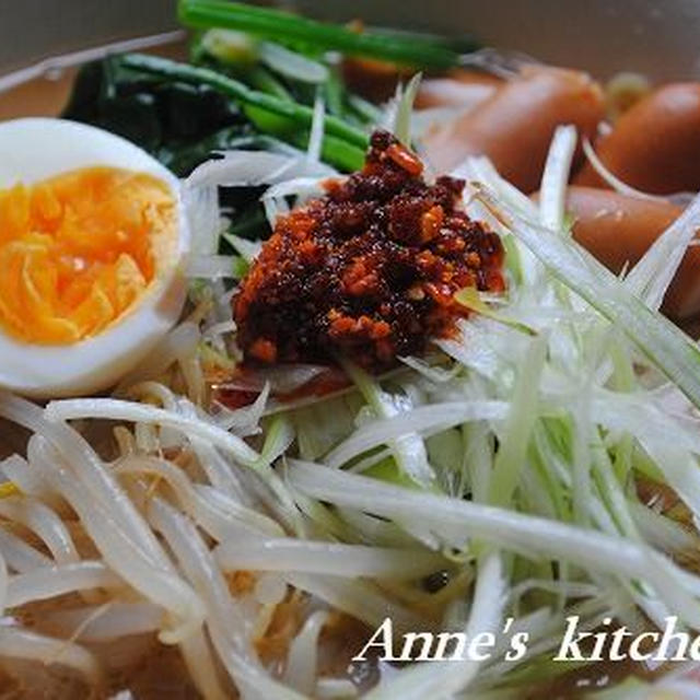 食べラーめん（食べるラー油＋ラーメン！）