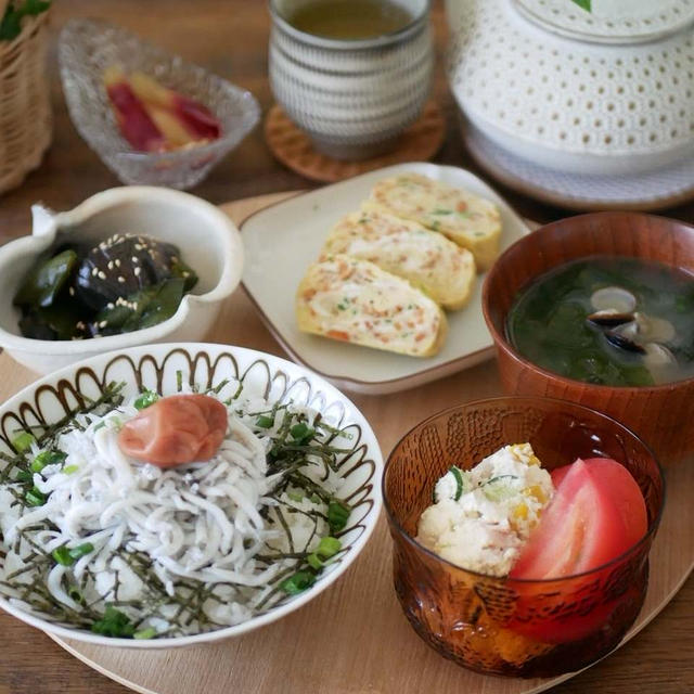 釜揚げしらす丼の昼ごはん