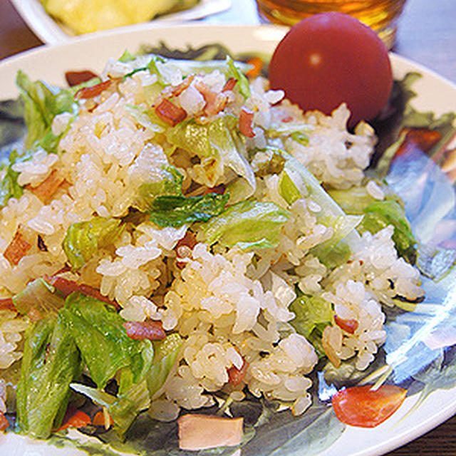 ズッキーニの辛子漬けとレタス炒飯（ガサ増し版）
