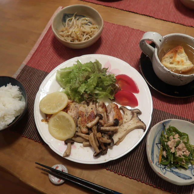 塩レモンチキンステーキ～キノコソースの晩ご飯　と　キジバトの夫婦♪