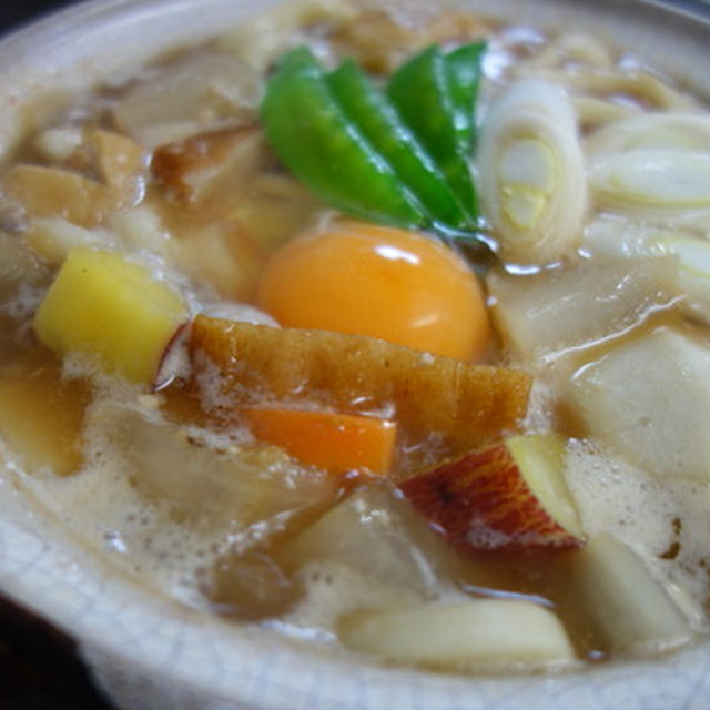 根野菜たっぷりの味噌煮込みうどん