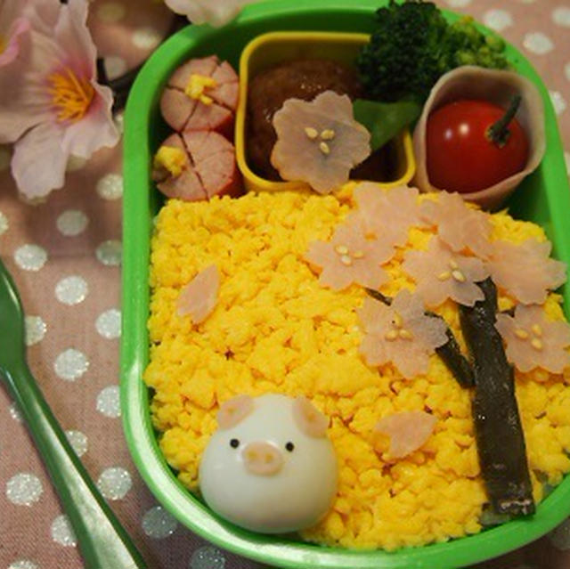 デコ弁♡うずらぶたさんと桜弁当