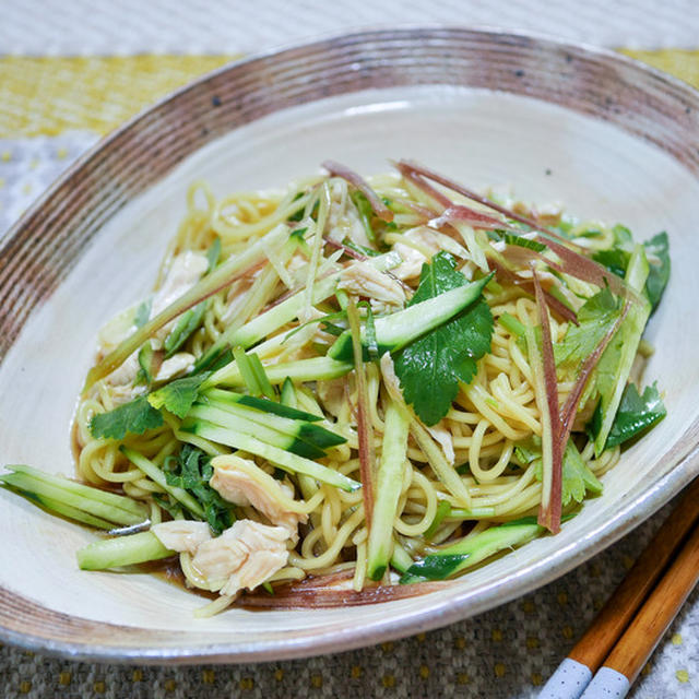 さっぱりと食べる「薬味たっぷりで作る和え麺」