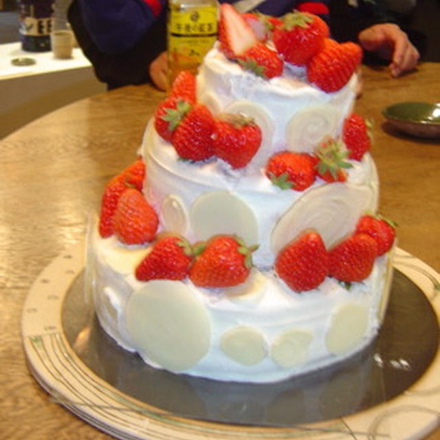 3段ショートケーキ By Spoonさん レシピブログ 料理ブログのレシピ満載