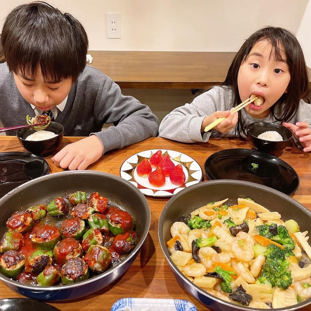 ピーマンの肉詰めです！！