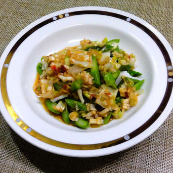 みどりの日　　アスパラガスとイカの辛味オイルがけ