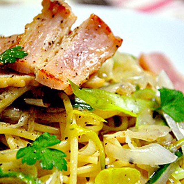 長ネギとベーコンのパスタ