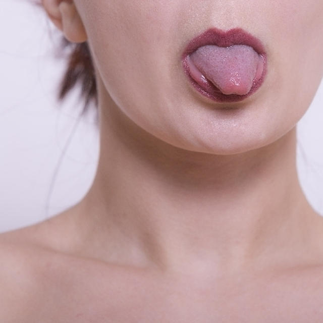 舌苔の原因はストレス？子供や高齢者の場合について！