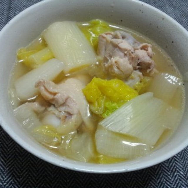 葱と手羽元のスープ煮