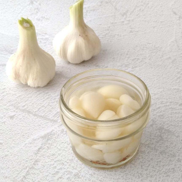 新にんにくのピクルス
