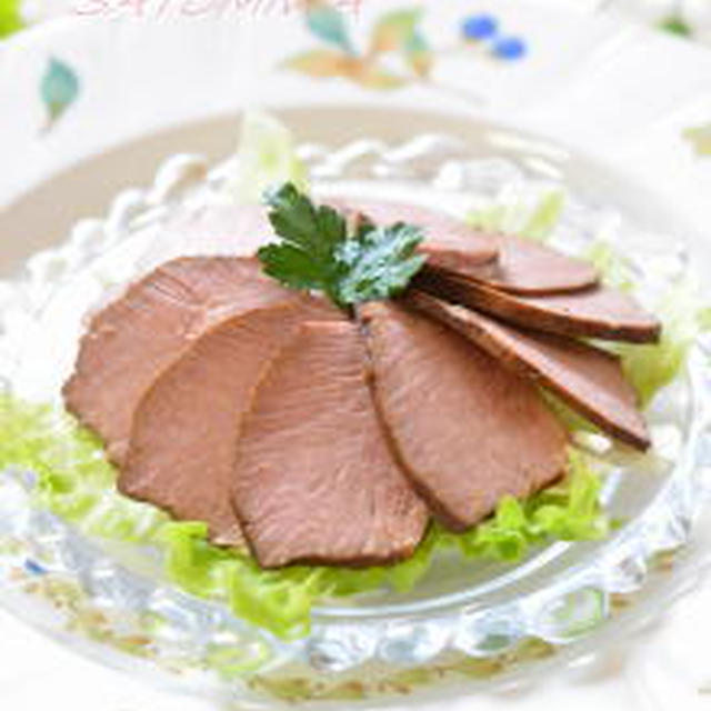 紅茶豚とクルミ入りキャロットサラダ✿