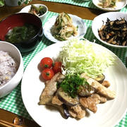 簡単すぎてごめんなさい。豚肉と茄子のにんにくマヨポン♪新玉ねぎとツナのちょい辛和え♪