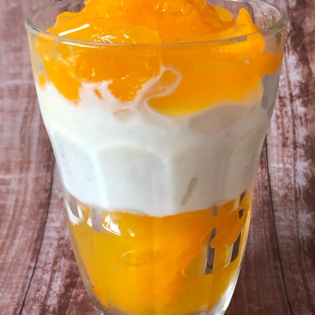 たらみ　とろける味わい本格みかんジュレとヨーグルトアイスでさっぱりパフェ