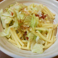 春キャベツの梅かつお味噌味サラダパスタ