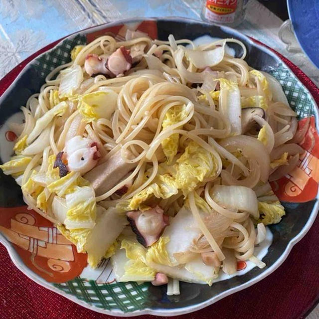 たこと白菜のパパッとパスタ 〜残り物でおうちランチを