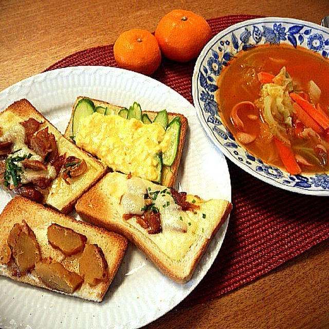 今朝は、バリエーションなパンのブランチ