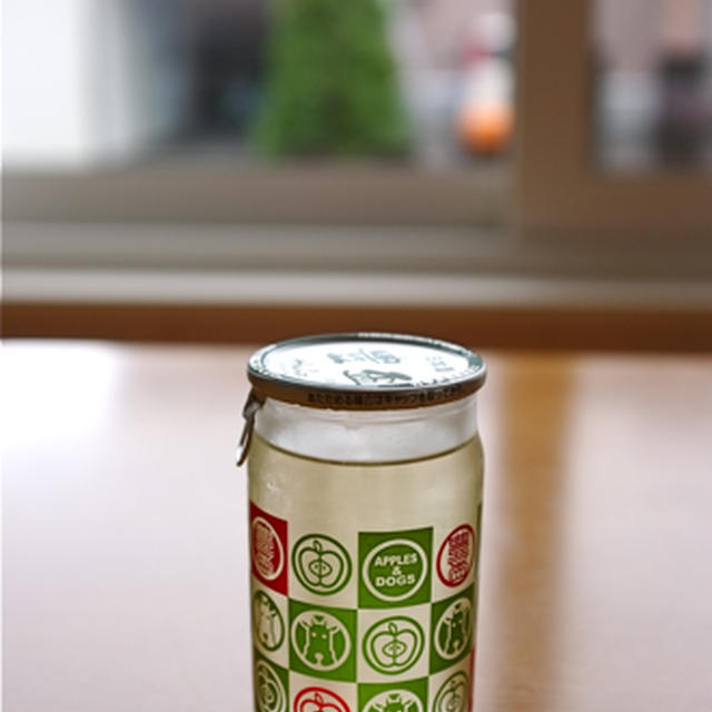 ワイヤーのカップ酒。