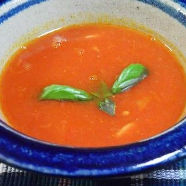 完熟収穫のトマトスープ