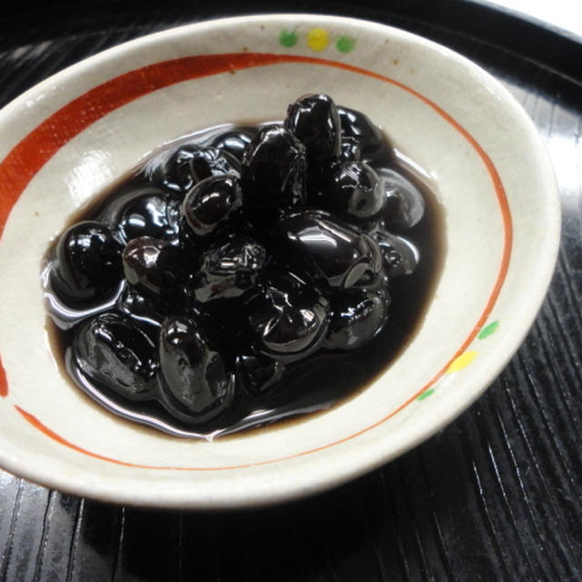 今日は食感☆雑食館のお正月準備・その３『定番の黒豆を炊く』