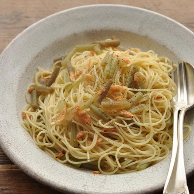 春パスタ　蕗と桜エビのアンチョビパスタ & 夫、初めての・・・