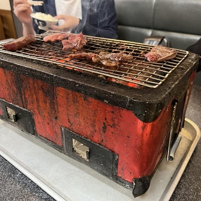 看板ネコがいる焼肉屋さん♪