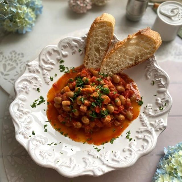 【やみつきなおいしさ～大豆とベーコンのフレッシュトマト煮】フーディストノート掲載です！