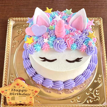 【夢かわスイーツ】ピンクの角と、紫のたてがみのユニコーンケーキ
