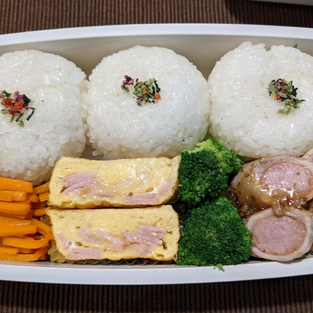 今日のお弁当　第1674号　〜肉巻きハニーマスタード〜