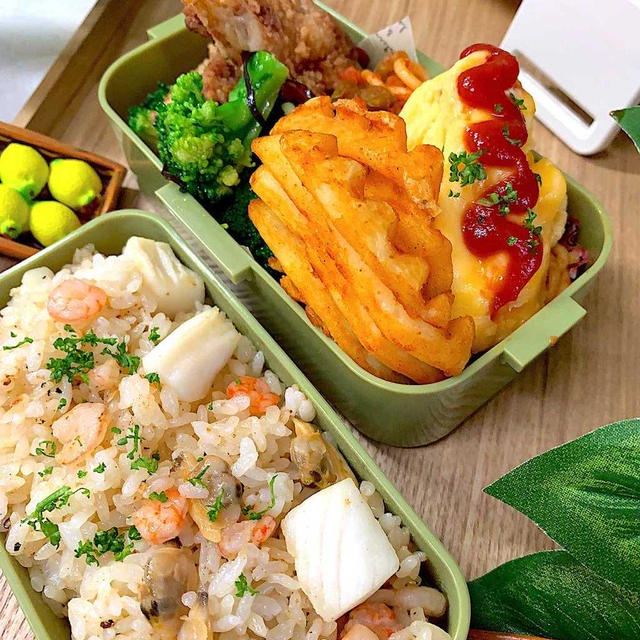 ピラフと唐揚げ弁当