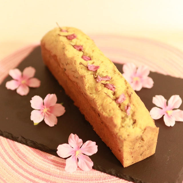 桜のパウンドケーキ～ポロンお花と
