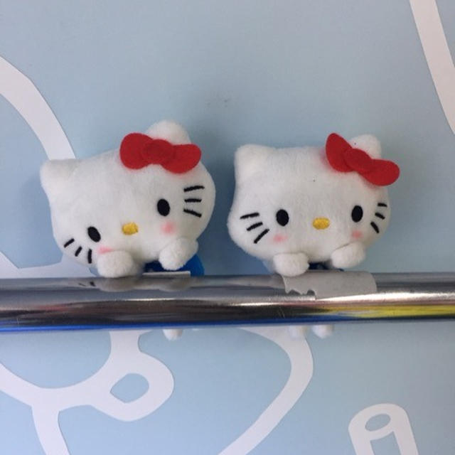 [Hello Kitty] 渋谷「青ガエル 観光案内所」が、ハローキティのラッピングに♪♪