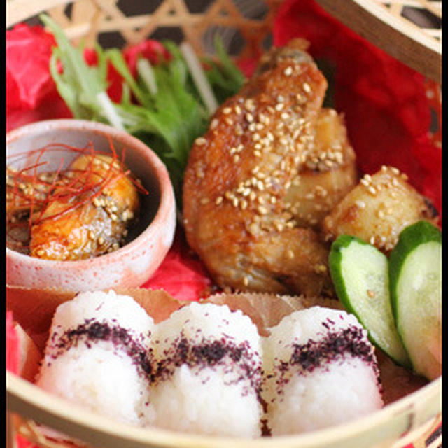 照りっ照りなカゴ弁当