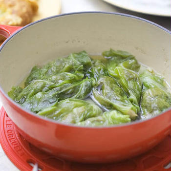 春キャベツで牛肉を巻く！　お花がいっぱい♪