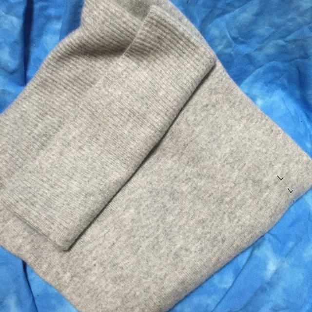 ユニクロ初売 カシミヤニット半額　ユニクロUも大幅値下げ　開店初日先着で1,000円ギフトカード