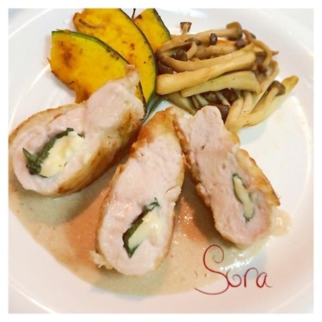 簡単！鶏胸肉のチーズ巻き明太ソース