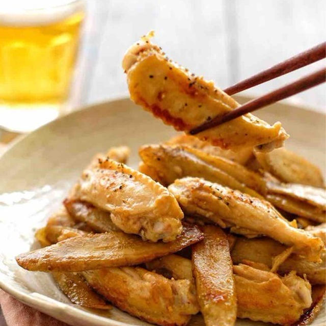 ヒガシマル醤油「京風割烹白だし」で＊手羽中ごぼう＊﻿