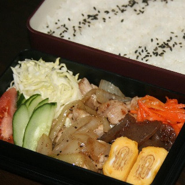 3月28日　　鶏肉と玉葱の スパイシー炒め弁当（練習）